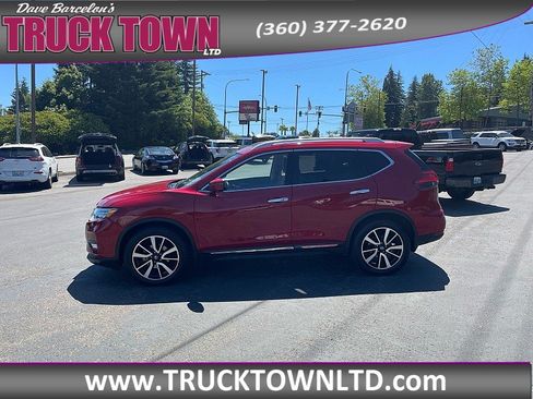 Used 2017 Nissan Rogue SL w/ SL Premium Package AWD/4WD image 2