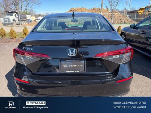 Certified 2024 Honda Civic LX image 5