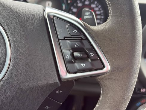Used 2018 Chevrolet Camaro SS RWD image 22