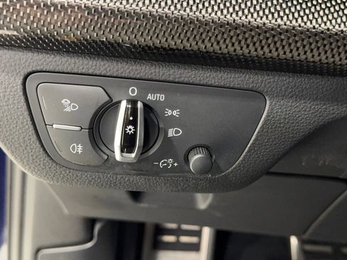 Used 2018 Audi SQ5 Premium Plus w/ Navigation Package image 36