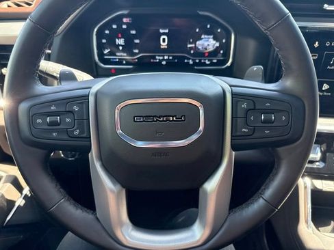 Used 2025 GMC Sierra 1500 Denali w/ Denali Reserve Package AWD/4WD image 15