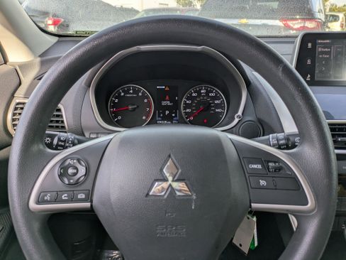 Used 2018 Mitsubishi Eclipse Cross LE image 25