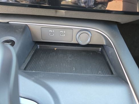 New 2026 Nissan Sentra SR w/ Floor Mat Package FWD image 28