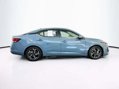 Used 2024 Nissan Sentra SV image 10