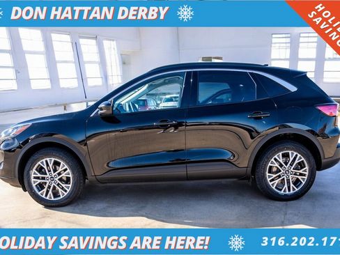 Used 2022 Ford Escape SEL image 2