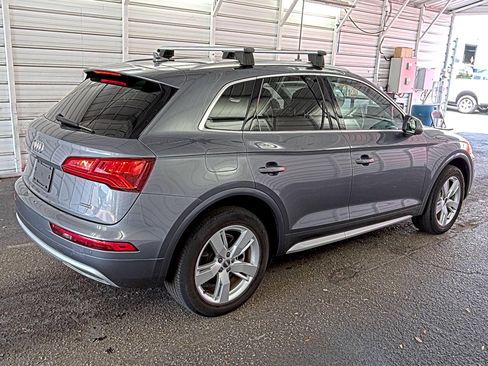 Used 2019 Audi Q5 2.0T Premium Plus w/ Premium Plus Package AWD/4WD image 6