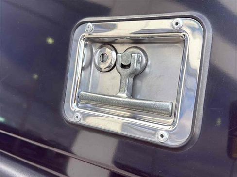 Used 2022 RAM 1500 Laramie w/ Sport Appearance Package AWD/4WD image 17
