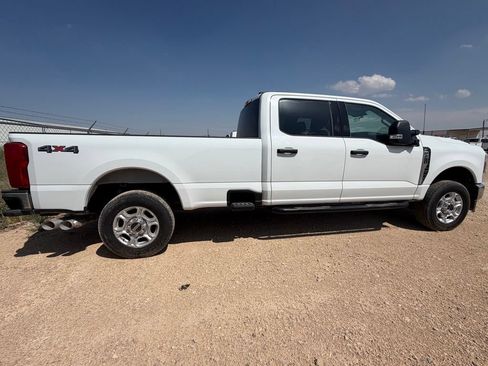 Used 2025 Ford F250 XLT AWD/4WD image 6