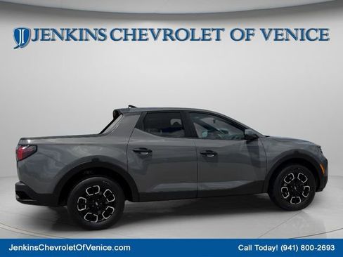 Used 2022 Hyundai Santa Cruz SEL FWD image 4