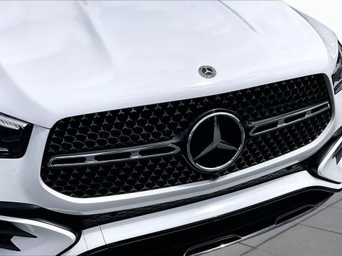 Used 2025 Mercedes-Benz GLE 450e 4MATIC image 30