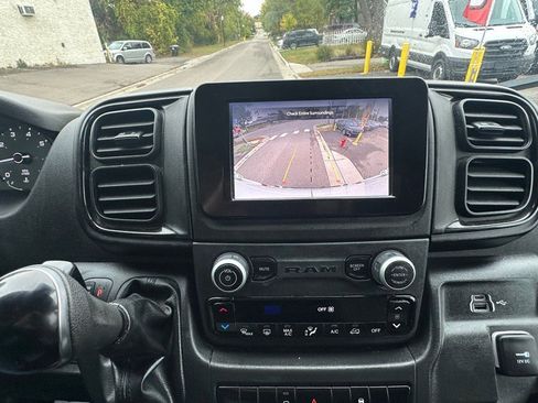 Used 2024 RAM ProMaster 2500 w/ Convenience Group image 14