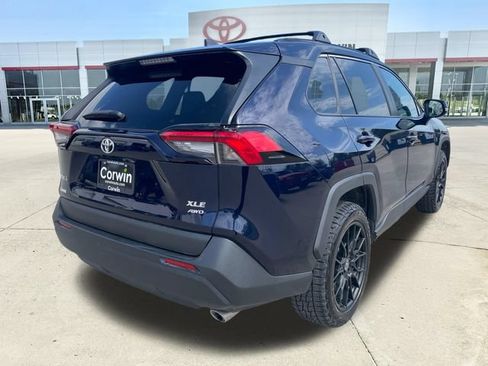 Used 2023 Toyota RAV4 XLE Premium AWD/4WD image 5