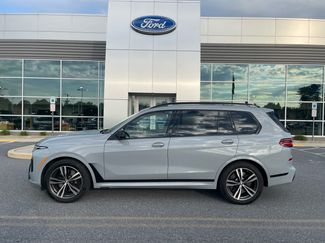 Used 2025 BMW X7 M60i AWD/4WD video 1