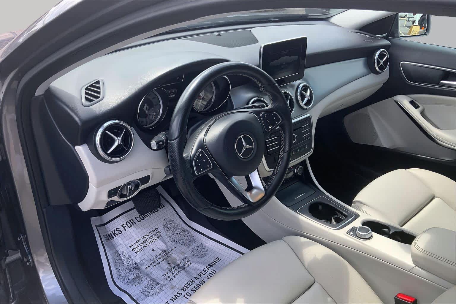 Used 2016 Mercedes-Benz GLA 250 image 17