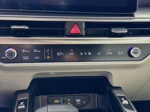 New 2026 Kia Sorento S image 17