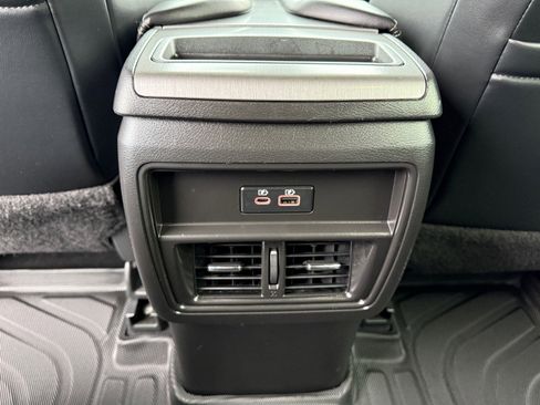 Used 2023 Nissan Murano SV image 20