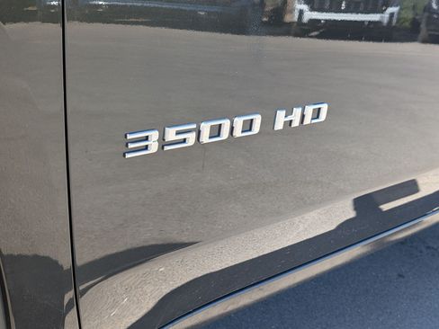 Used 2022 Chevrolet Silverado 3500 LTZ w/ LTZ Convenience Package AWD/4WD image 14