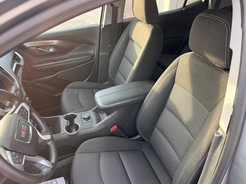 Used 2024 GMC Terrain SLE image 19