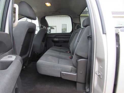 Used 2009 Chevrolet Silverado 2500 W/T AWD/4WD image 15