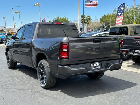 New 2026 RAM 1500 Big Horn w/ Night Edition AWD/4WD image 4