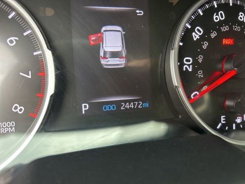 Used 2020 Toyota RAV4 LE w/ Carpet Mat Package FWD image 18