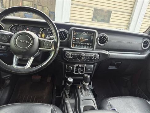 Used 2021 Jeep Wrangler Unlimited Sahara w/ Cold Weather Group AWD/4WD image 26