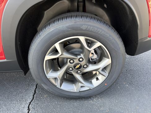 New 2026 Chevrolet Trax LT w/ Driver Confidence Package image 19