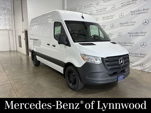 New 2025 Mercedes-Benz Sprinter 2500 image 1