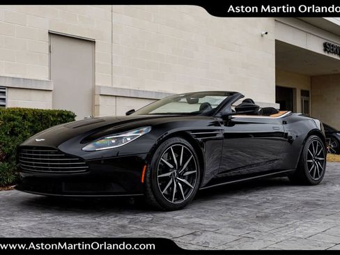 Used 2019 Aston Martin DB11 Volante image 34