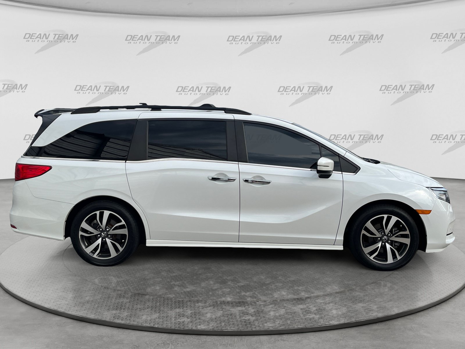 Used 2022 Honda Odyssey Touring image 9