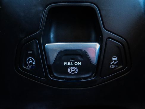 Used 2023 Jeep Renegade Latitude image 30