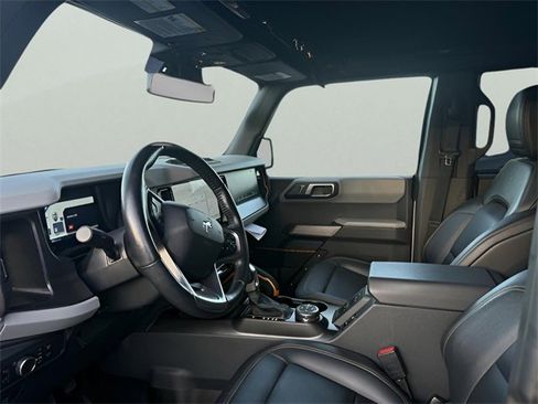 Used 2021 Ford Bronco Badlands image 14