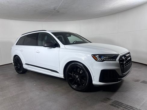 Used 2021 Audi SQ7 Prestige AWD/4WD image 7