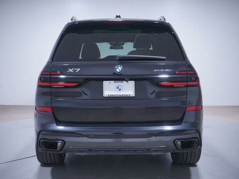 Used 2024 BMW X7 xDrive40i w/ M Sport Package AWD/4WD image 5