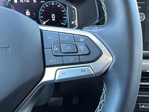 Used 2023 Volkswagen Taos SEL image 18