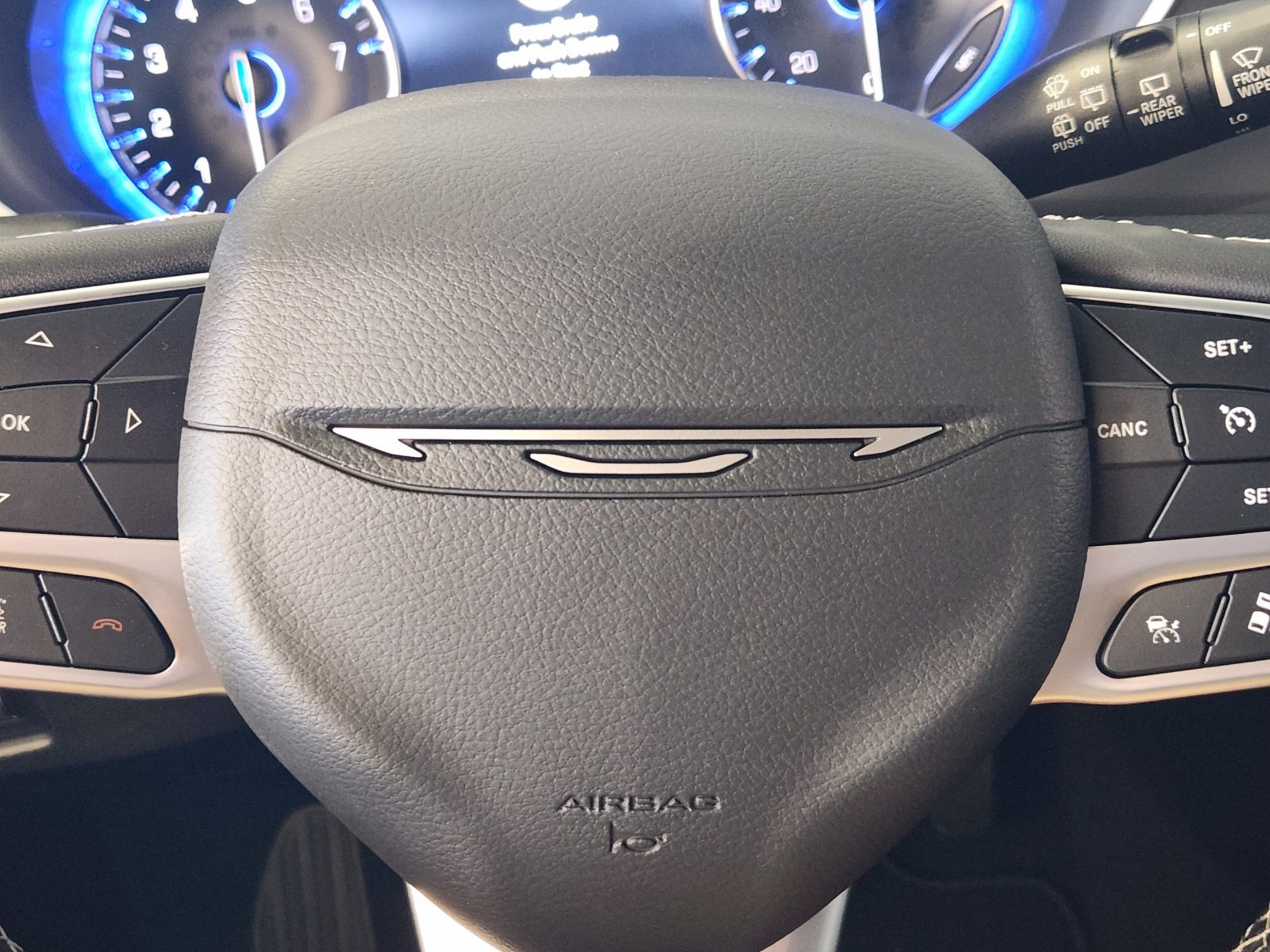 New 2027 Chrysler Pacifica Select FWD image 35