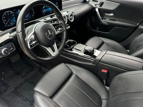 Used 2021 Mercedes-Benz A 220 image 6