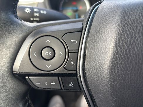 Used 2021 Toyota Venza Limited image 8