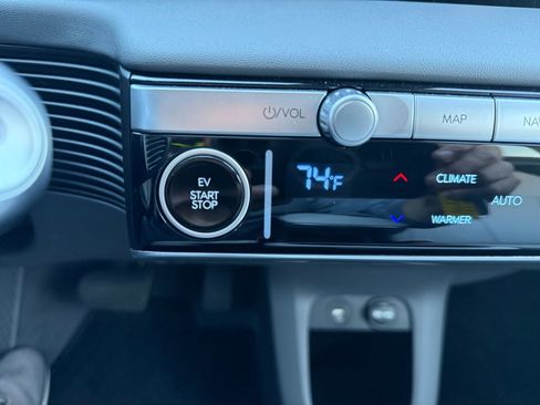 Certified 2024 Hyundai Ioniq 5 Limited image 21