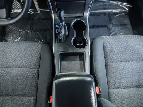 Used 2017 Toyota Camry LE FWD image 21