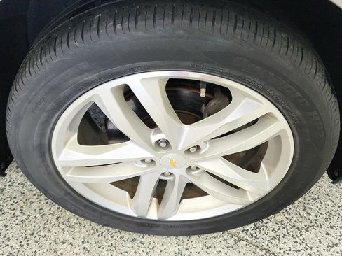 Used 2019 Chevrolet Equinox Premier AWD/4WD image 38