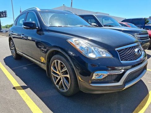 Used 2016 INFINITI QX50 2WD w/ Deluxe Touring Package image 2