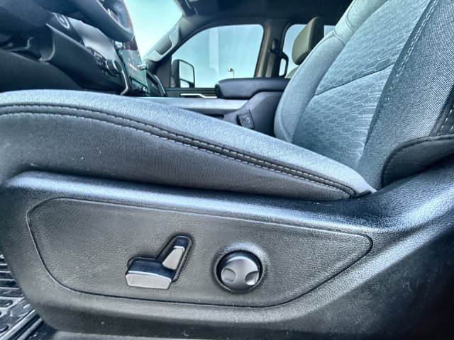 Used 2025 RAM 1500 Big Horn AWD/4WD image 12