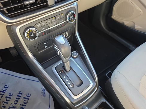 Certified 2021 Ford EcoSport SE image 28