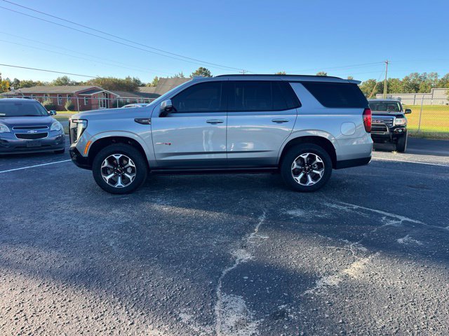 Used 2025 GMC Yukon AT4 Ultimate w/ LPO, Floor Liner Package AWD/4WD image 35