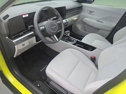 New 2026 Hyundai Kona SE image 24