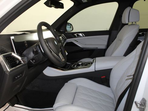 New 2026 BMW X5 sDrive40i w/ Climate Comfort Package image 27