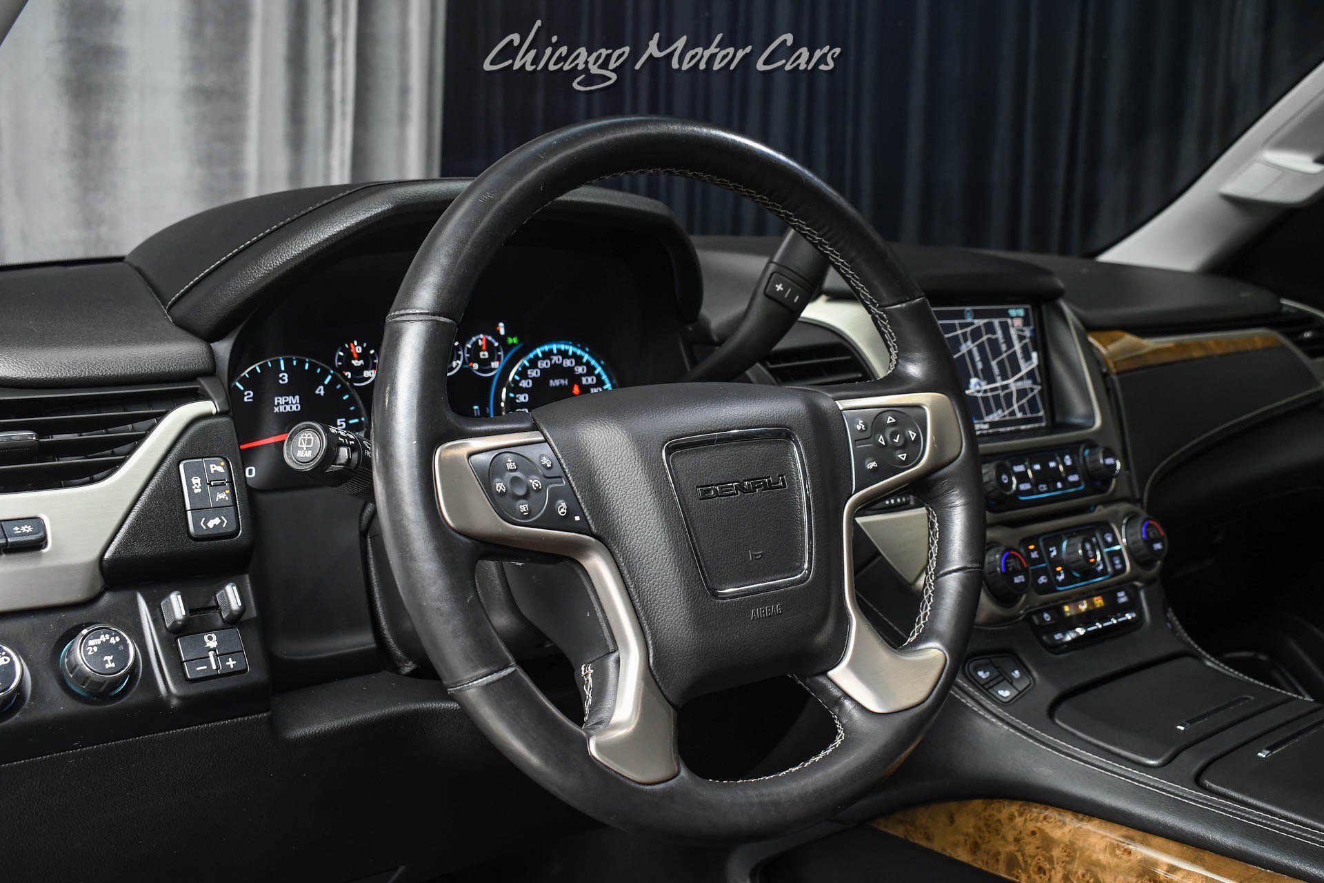Used 2017 GMC Yukon Denali w/ Open Road Package AWD/4WD image 9