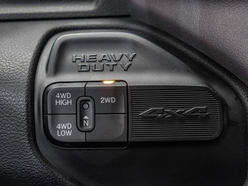 Used 2024 RAM 3500 Big Horn image 28