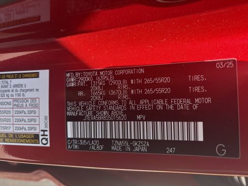 Used 2025 Toyota 4Runner Limited image 35